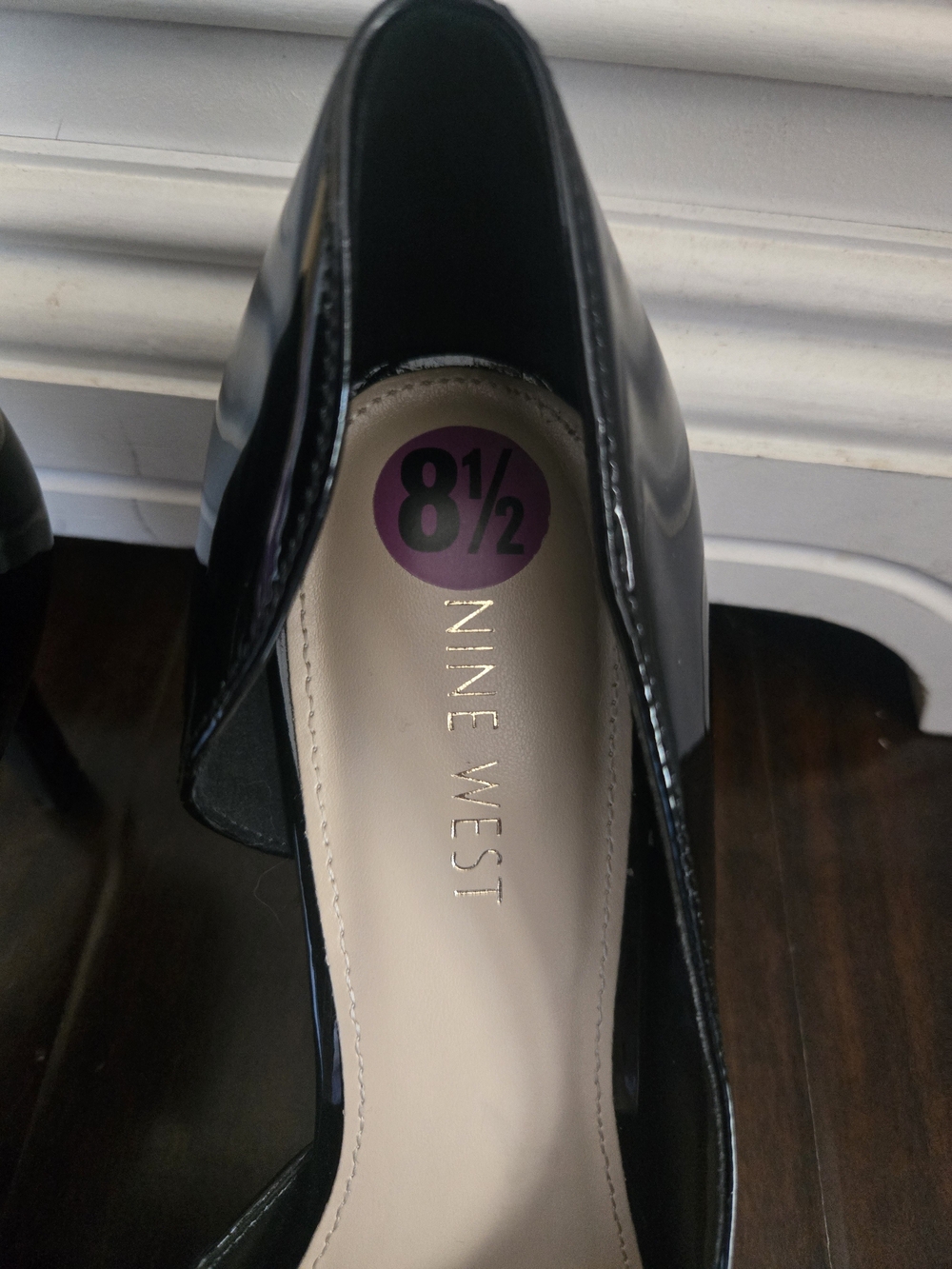 Nine West Black Patent Pointed-Toe Pumps Size 8.5 - Picture 5 of 7